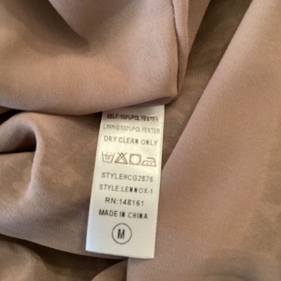 Buddy Love Dress Size Medium Lenox Smocked‎ Waist Bell Sleeves V-Neck - Picture 3 of 7